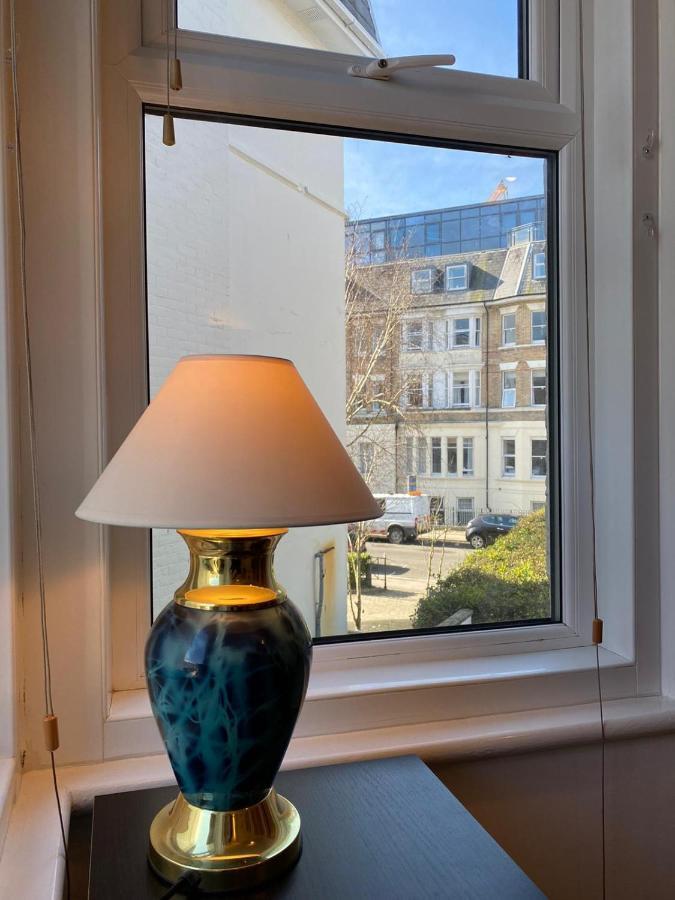 Bournemouth Beachfront Retreat 3 Bedroom 3 Bathroom Seaside B&B With Free Parking Kültér fotó