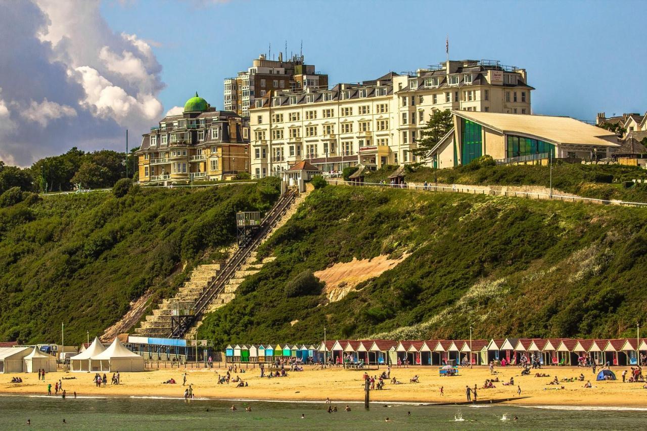 Bournemouth Beachfront Retreat 3 Bedroom 3 Bathroom Seaside B&B With Free Parking Kültér fotó