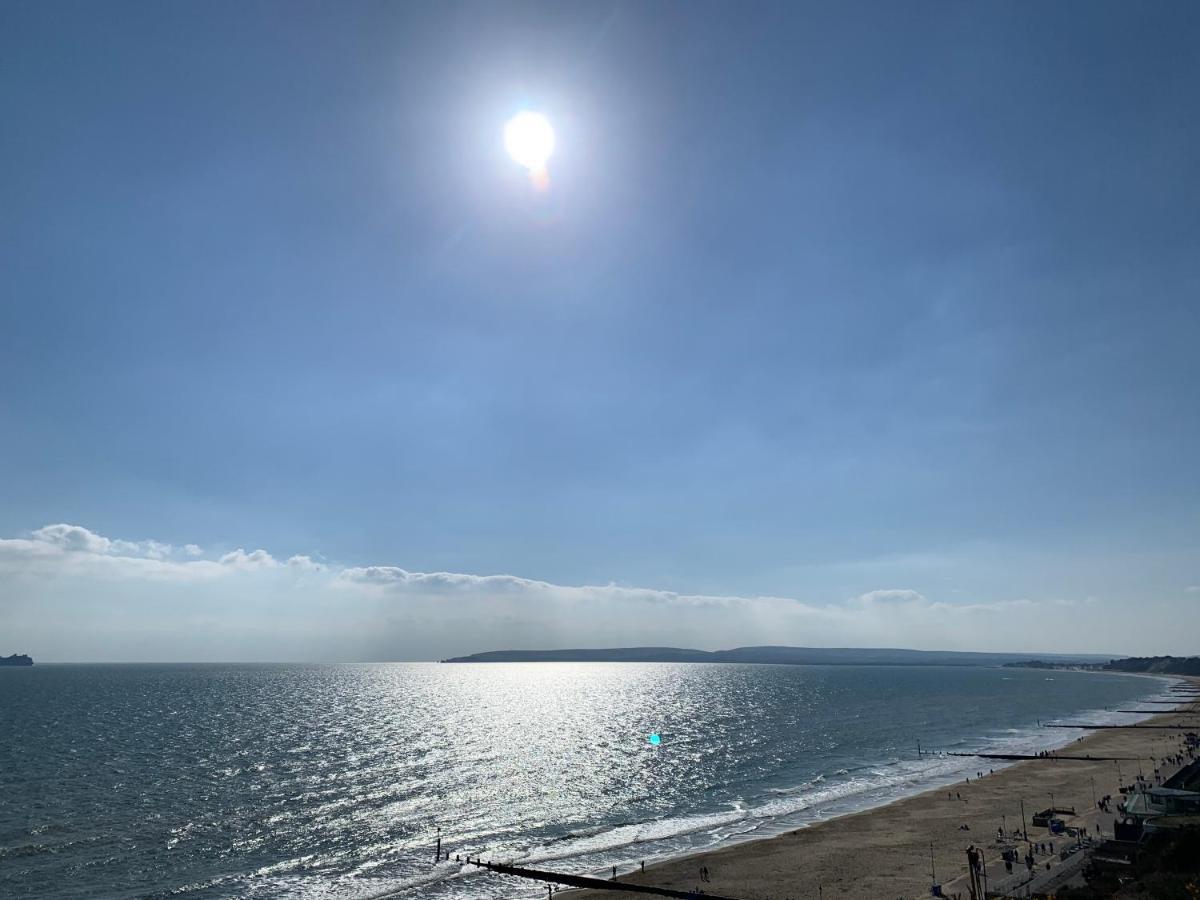 Bournemouth Beachfront Retreat 3 Bedroom 3 Bathroom Seaside B&B With Free Parking Kültér fotó