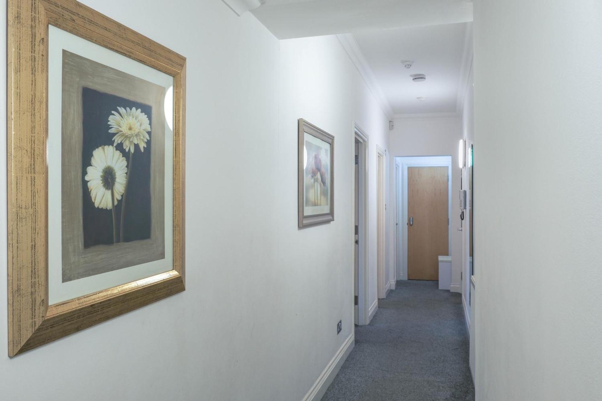Bournemouth Beachfront Retreat 3 Bedroom 3 Bathroom Seaside B&B With Free Parking Kültér fotó